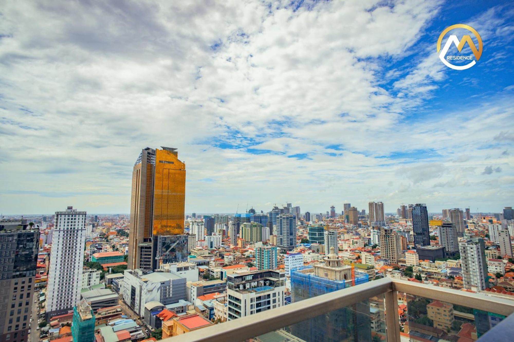 Infinity Pool Hotel Phnom Penh Down To 24 Usd In M Residence Екстериор снимка